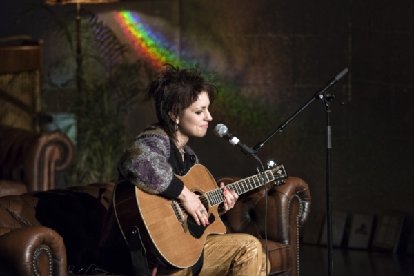 Eva Meckbach in »Wengenroths Autorenklub, Ausgabe 6: Christa Wolf«. Foto: Gianmarco Bresadola.