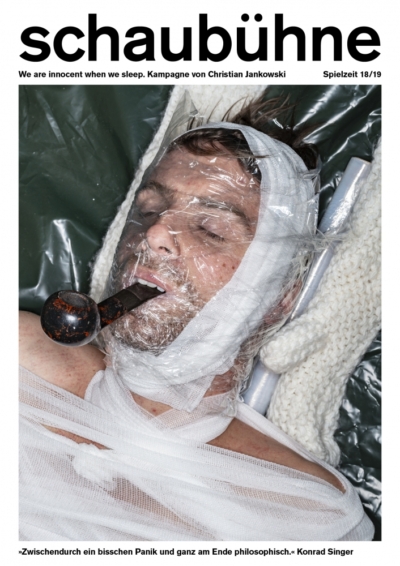Konrad Singer in der Spielzeitkampagne 2018/2019 der Schaubühne am Lehniner Platz (Berlin). Foto: Joerg Reichhardt. Konrad Singer in der Spielzeitkampagne 2018/2019 der Schaubühne am Lehniner Platz (Berlin). Foto: Joerg Reichhardt.
