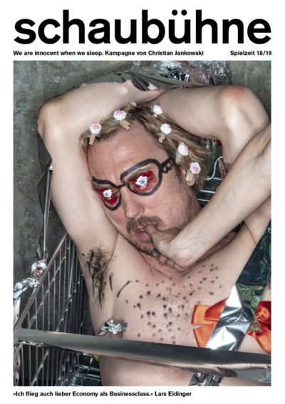 Lars Eidinger in der Spielzeitkampagne 2018/2019 der Schaubühne am Lehniner Platz (Berlin). Foto: Joerg Reichhardt. Lars Eidinger in der Spielzeitkampagne 2018/2019 der Schaubühne am Lehniner Platz (Berlin). Foto: Joerg Reichhardt.