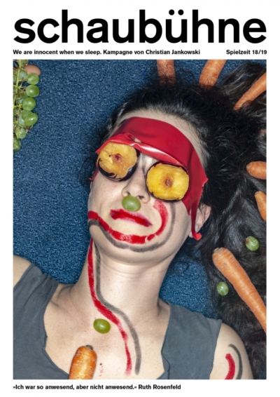 Ruth Rosenfeld in der Spielzeitkampagne 2018/2019 der Schaubühne am Lehniner Platz (Berlin). Foto: Joerg Reichhardt. Ruth Rosenfeld in der Spielzeitkampagne 2018/2019 der Schaubühne am Lehniner Platz (Berlin). Foto: Joerg Reichhardt.