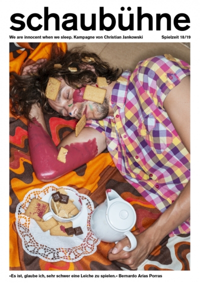 Bernardo Arias Porras in der Spielzeitkampagne 2018/2019 der Schaubühne am Lehniner Platz (Berlin). Foto: Joerg Reichhardt. Bernardo Arias Porras in der Spielzeitkampagne 2018/2019 der Schaubühne am Lehniner Platz (Berlin). Foto: Joerg Reichhardt.