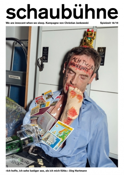 Jörg Hartmann in der Spielzeitkampagne 2018/2019 der Schaubühne am Lehniner Platz (Berlin). Foto: Joerg Reichhardt. Jörg Hartmann in der Spielzeitkampagne 2018/2019 der Schaubühne am Lehniner Platz (Berlin). Foto: Joerg Reichhardt.