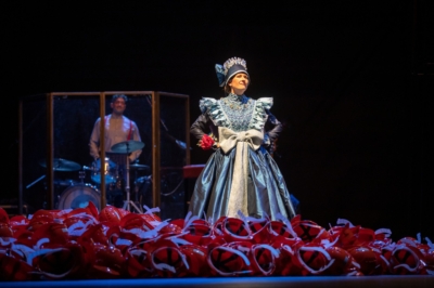 Emre Akca und Katrin Heinrich (v.l.n.r.) in »Gundermann — Männer, Frauen und Maschinen«. Foto: Silke Winkler.