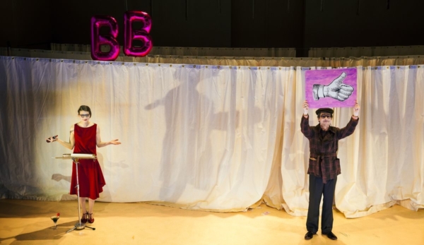 »Die Welt ist schlecht! Und ich bin: Brecht!« Foto: Kai Wido Meyer.