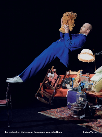 Lukas Turtur in der Spielzeitkampagne 2019/2020 der Schaubühne am Lehniner Platz (Berlin). Foto: Thomas Aurin.