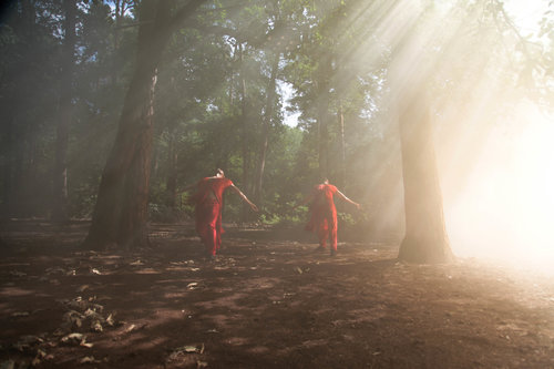 Jiří Bubeníček und Otto Bubeníček in »Je rêve«. Foto: Lukas Rotter.