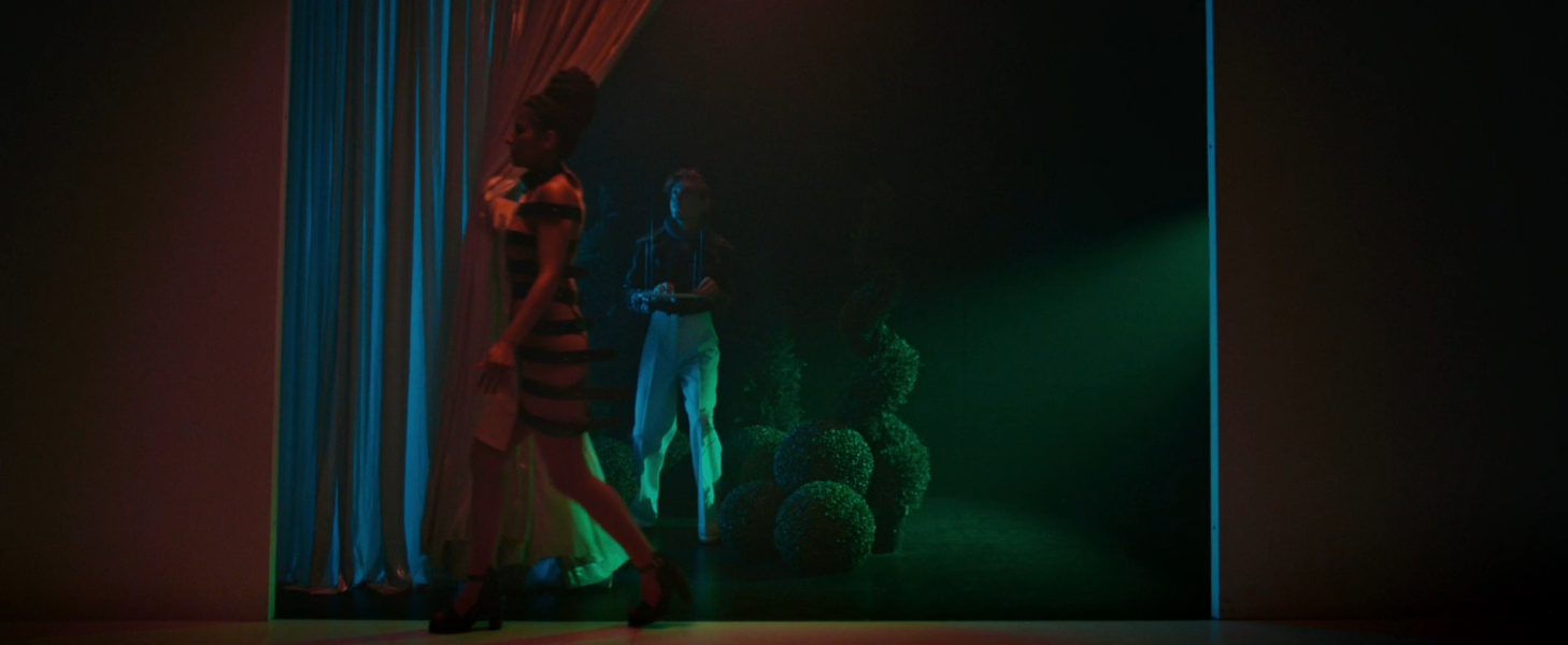 Pari San: »Frozen Time«. Videostill.