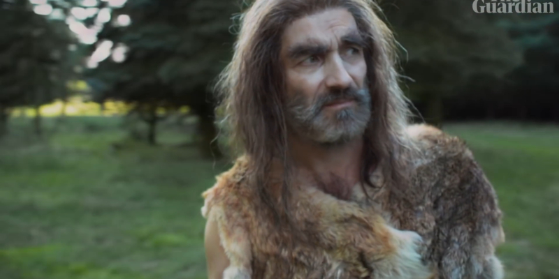 Robert Beyer in »Neanderthal«. Videostill.