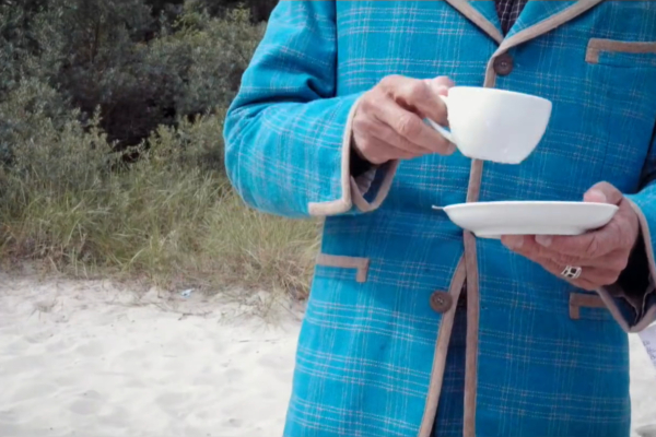 Schorsch Kamerun in »Sabre Dance«. Videostill.