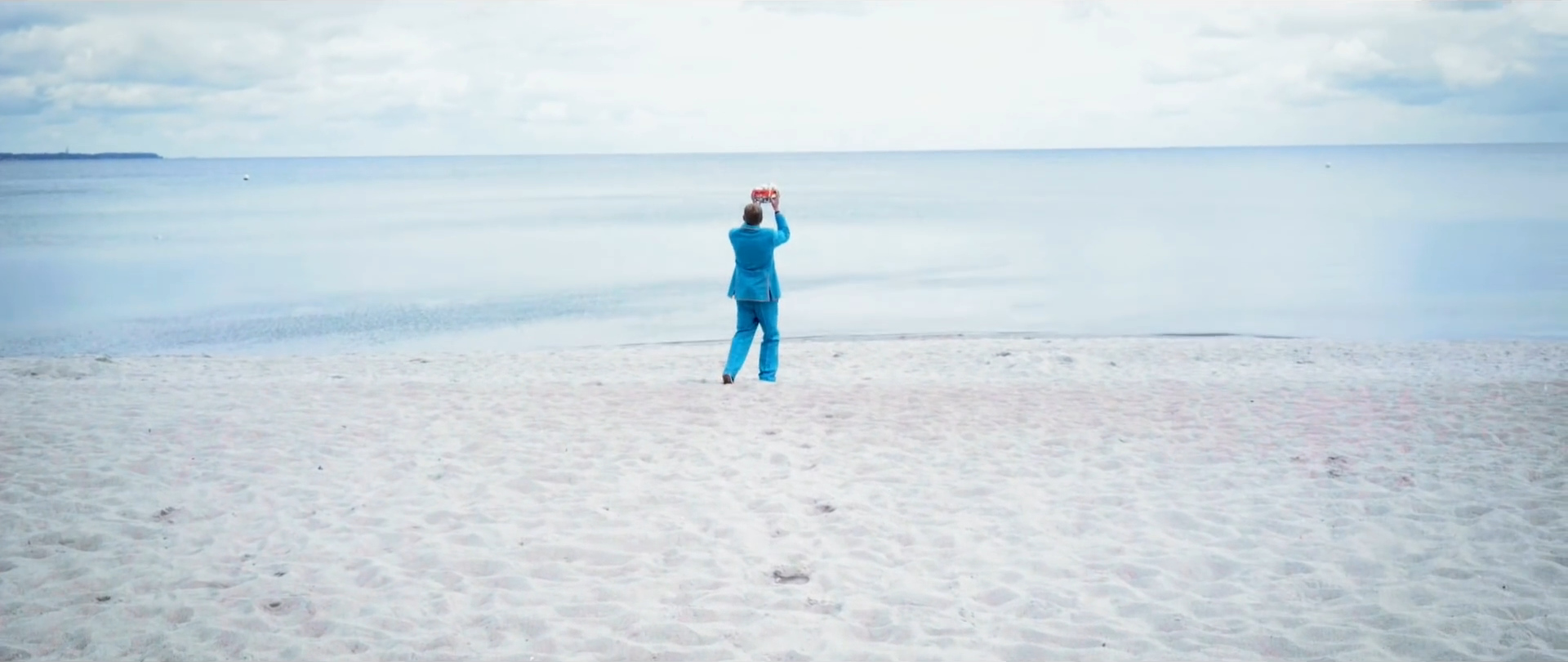 Schorsch Kamerun in »Sabre Dance«. Videostill.