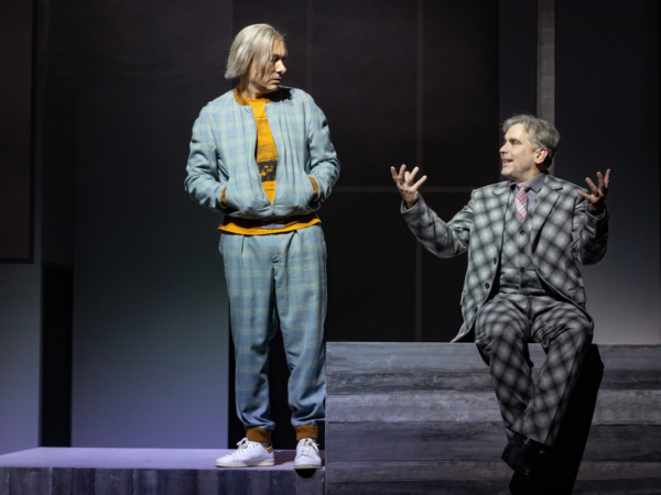 Frank Wiegard (Ich) und Sebastian Reck (Der Tod) in »Sophia, der Tod und ich«. Foto: Silke Winkler.