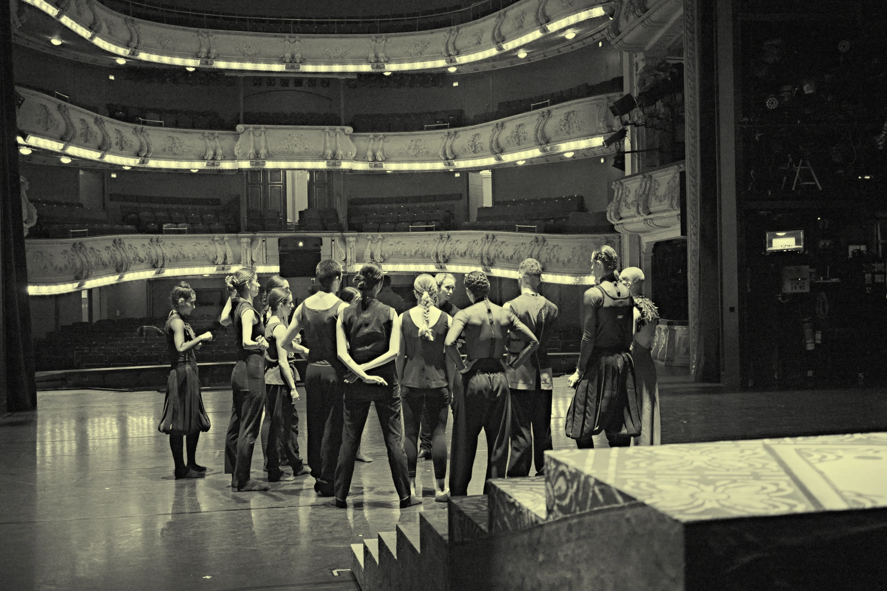 »Der Feuervogel«. Produktion, Foto: Admill Kuyler.