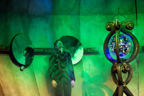 »Neues vom Räuber Hotzenplotz«. Christoph Götz als Oberwachtmeister Dimpfelmoser). Foto: Silke Winkler.