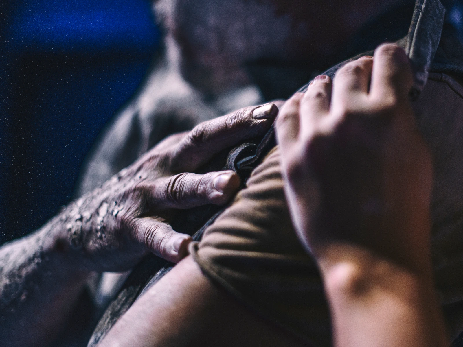 »Marsyas. Der Wettstreit«. Rhys Martin (Sokrates) und Josephine Buchwitz (Marsyas). Foto: Jacintha Nolte.